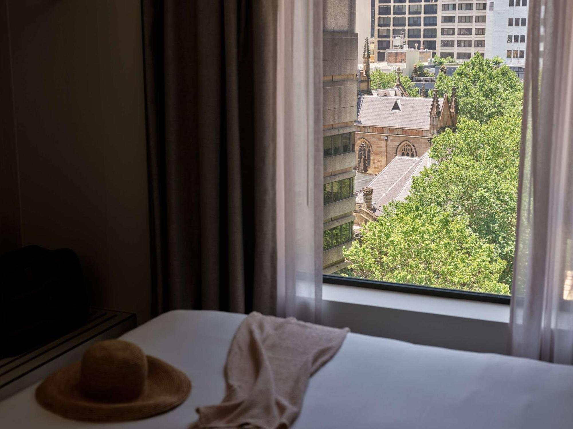 Adina Town Hall Aparthotel Sydney