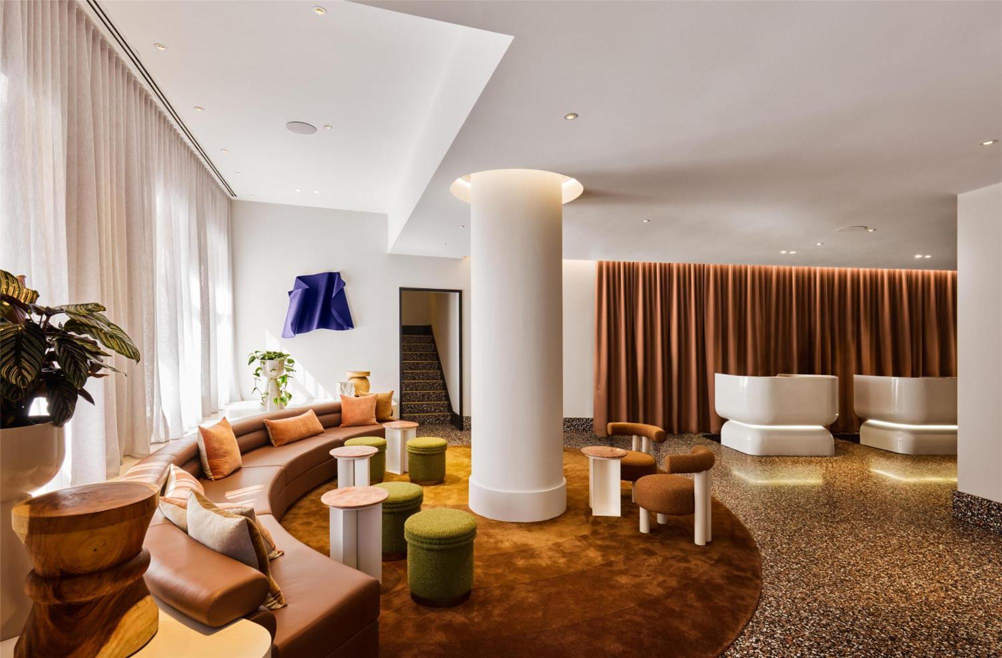 Adina Town Hall 4* Sydney