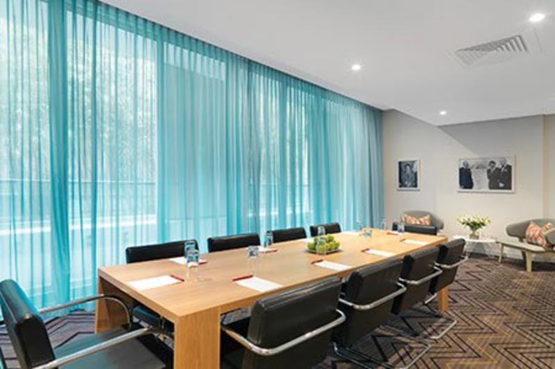 Aparthotel Adina Town Hall Sydney